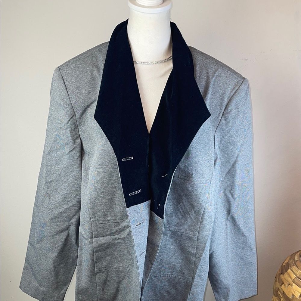 Vintage Gray Blazer with Black Lapel